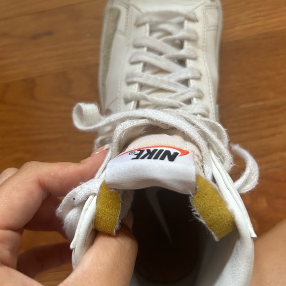 Nike Blazers Blush Pink - Picture 4 of 4